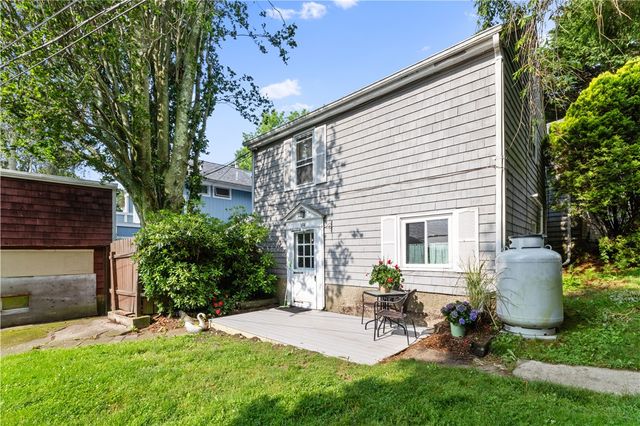 694 Windwood Drive C, Tiverton, RI 02878
