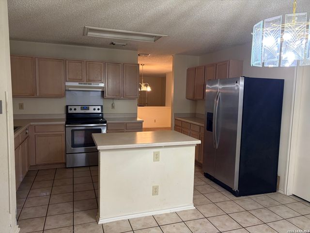 1652 WILLOW TOP DR, Schertz, TX 78154