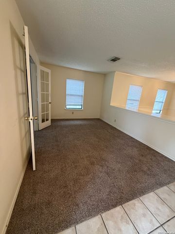 1652 WILLOW TOP DR, Schertz, TX 78154