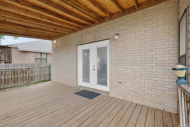 1652 WILLOW TOP DR, Schertz, TX 78154