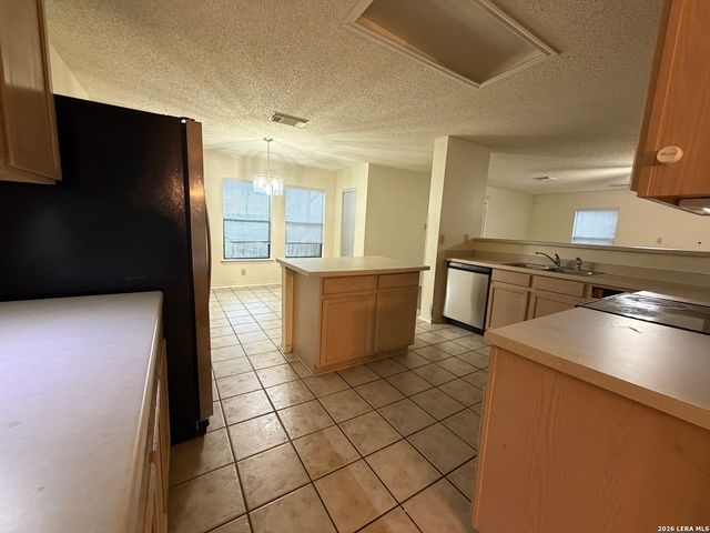 1652 WILLOW TOP DR, Schertz, TX 78154