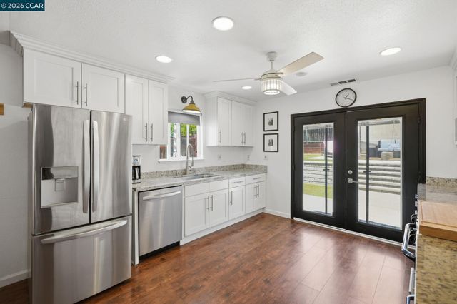 2363 Hemlock Ave, Concord, CA 94520