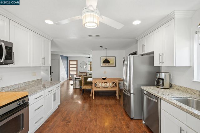 2363 Hemlock Ave, Concord, CA 94520
