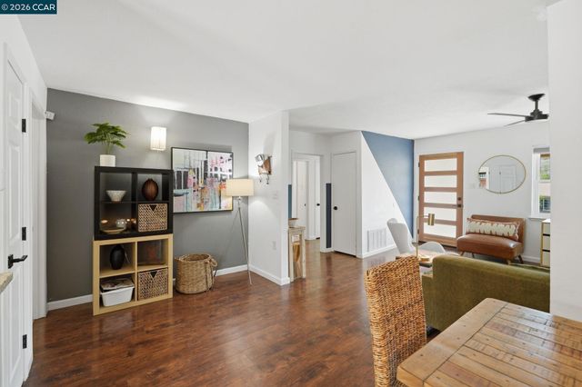 2363 Hemlock Ave, Concord, CA 94520