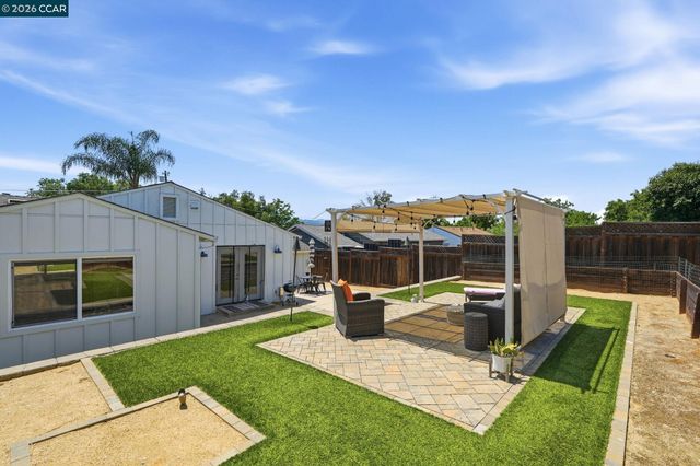 2363 Hemlock Ave, Concord, CA 94520