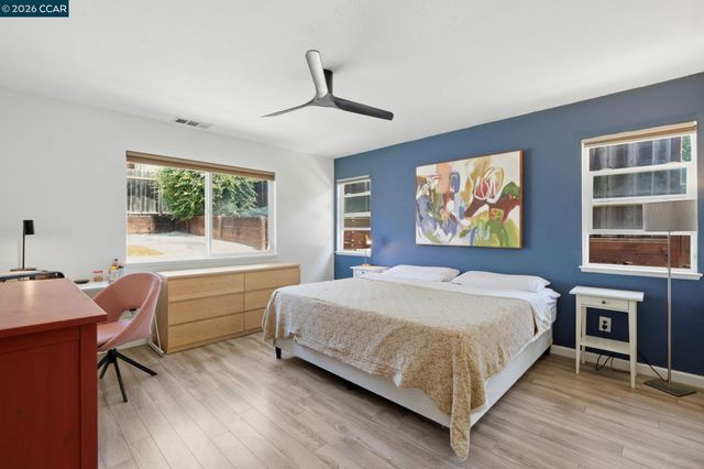 2363 Hemlock Ave, Concord, CA 94520