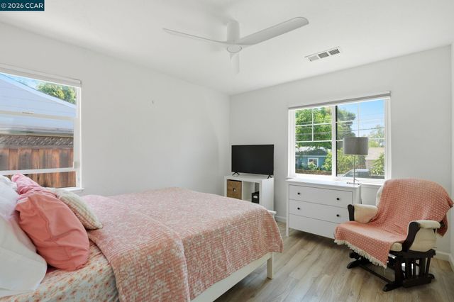 2363 Hemlock Ave, Concord, CA 94520
