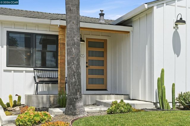 2363 Hemlock Ave, Concord, CA 94520