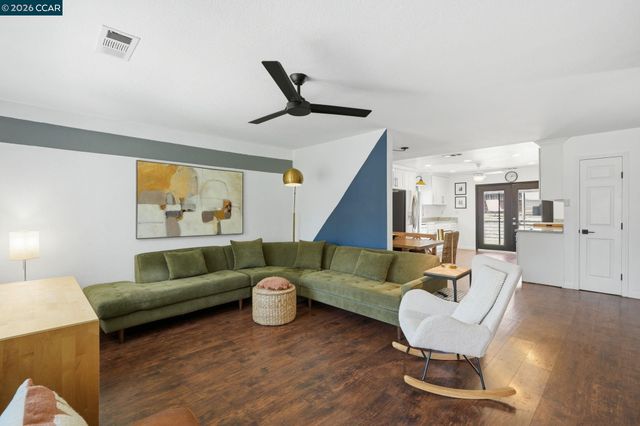 2363 Hemlock Ave, Concord, CA 94520