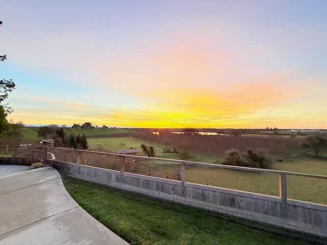 8300 Jantzen Rd, Modesto, CA 95357