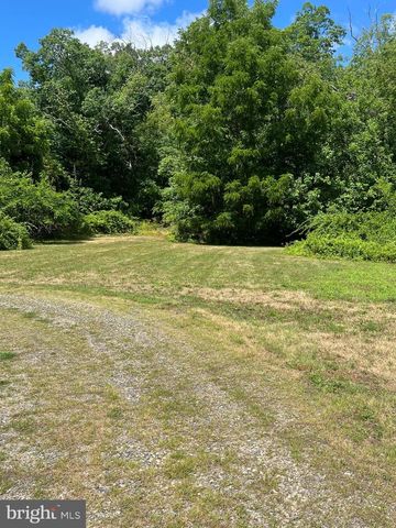3969 TUCKAHOE RD, Franklinville, NJ 08322
