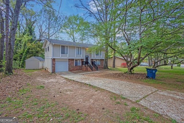 616 Country Lane Drive, Jonesboro, GA 30238