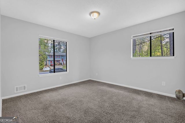 616 Country Lane Drive, Jonesboro, GA 30238