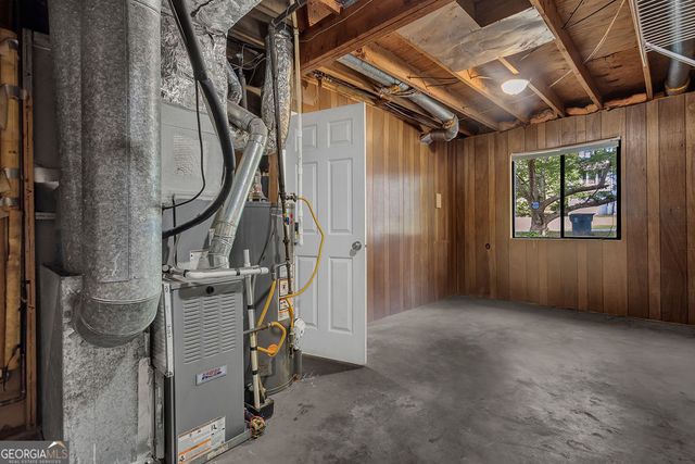 616 Country Lane Drive, Jonesboro, GA 30238