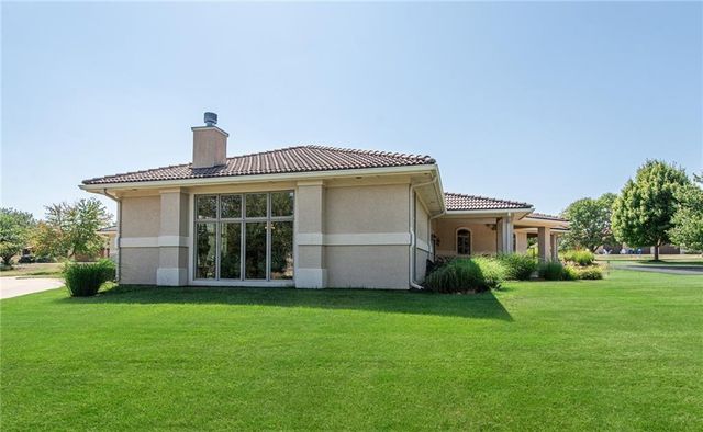 1709 Lake Alvamar Drive, Lawrence, KS 66047