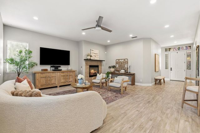 2910 Tilbury Way, Roseville, CA 95661