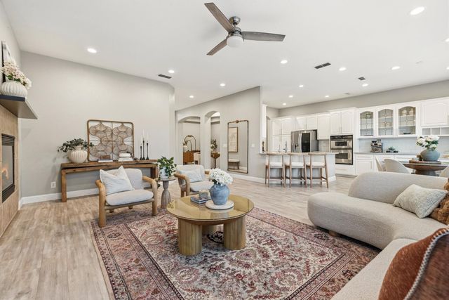 2910 Tilbury Way, Roseville, CA 95661