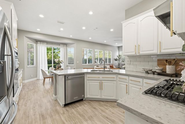 2910 Tilbury Way, Roseville, CA 95661