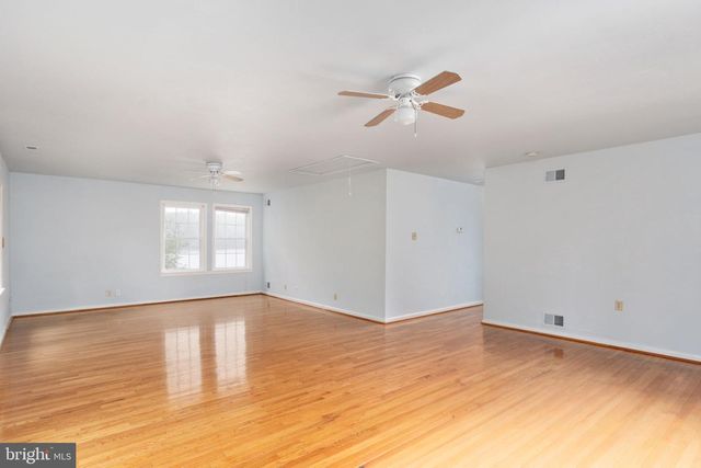 1022 LAKEVIEW DR, Stafford, VA 22556