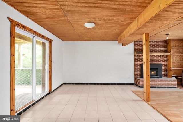 1022 LAKEVIEW DR, Stafford, VA 22556