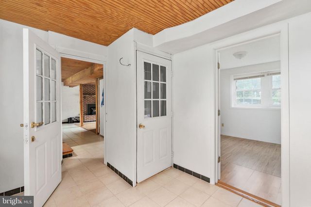 1022 LAKEVIEW DR, Stafford, VA 22556