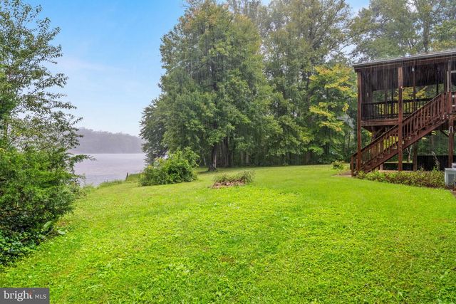 1022 LAKEVIEW DR, Stafford, VA 22556