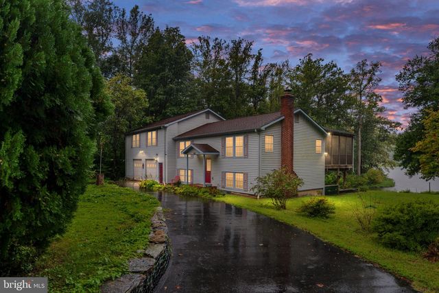 1022 LAKEVIEW DR, Stafford, VA 22556