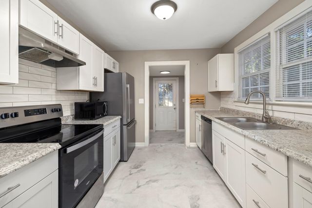 2057 Greenville Circle, Sumter, SC 29154