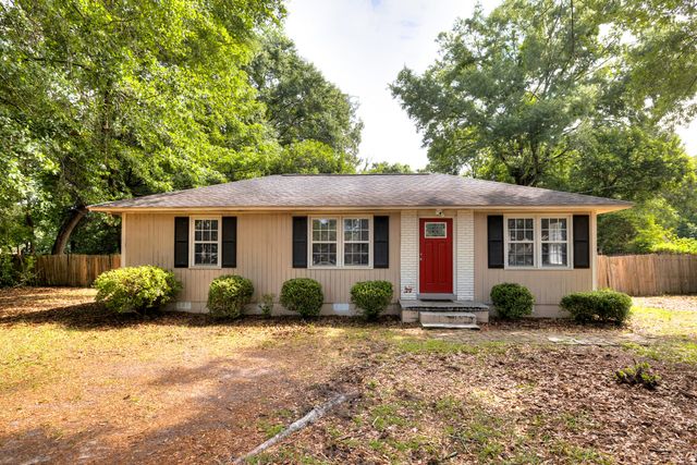 2057 Greenville Circle, Sumter, SC 29154