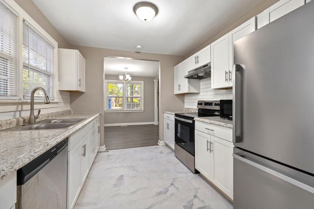 2057 Greenville Circle, Sumter, SC 29154