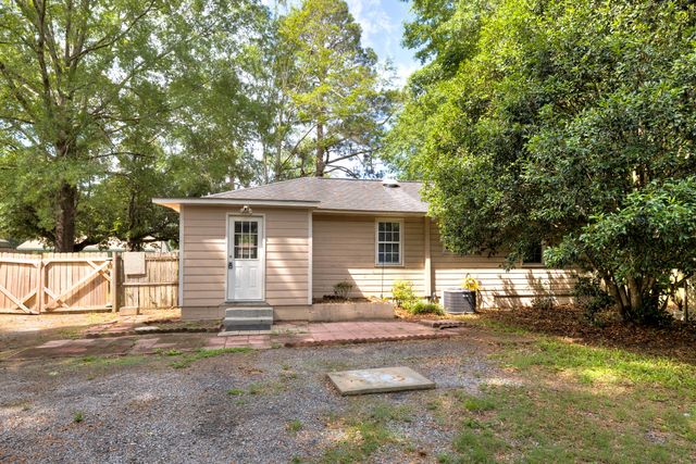 2057 Greenville Circle, Sumter, SC 29154