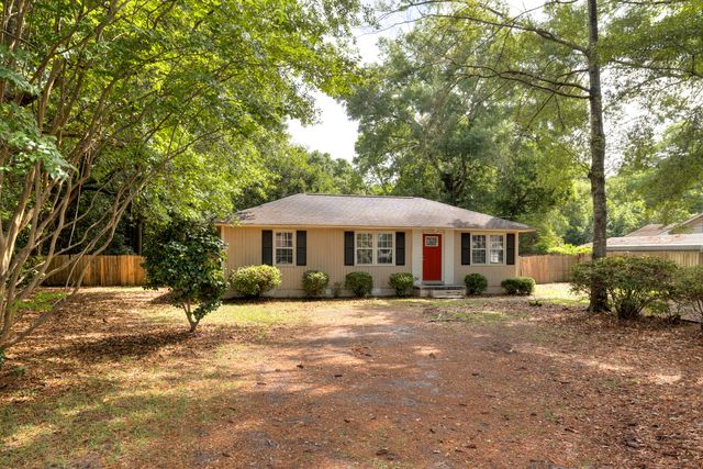 2057 Greenville Circle, Sumter, SC 29154
