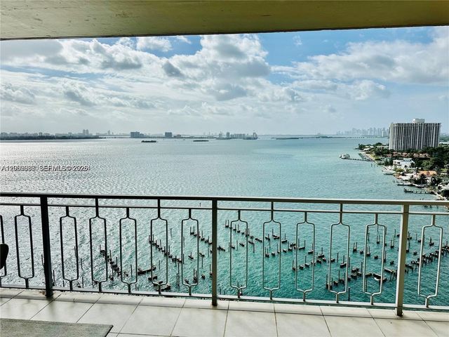 11111 Biscayne Blvd 18E, Miami, FL 33181
