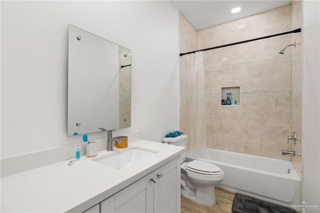 1918 Meadow Way Drive, Mission, TX 78572