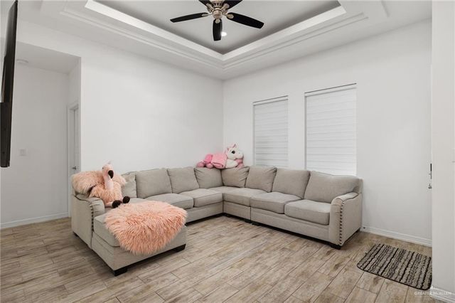 1918 Meadow Way Drive, Mission, TX 78572