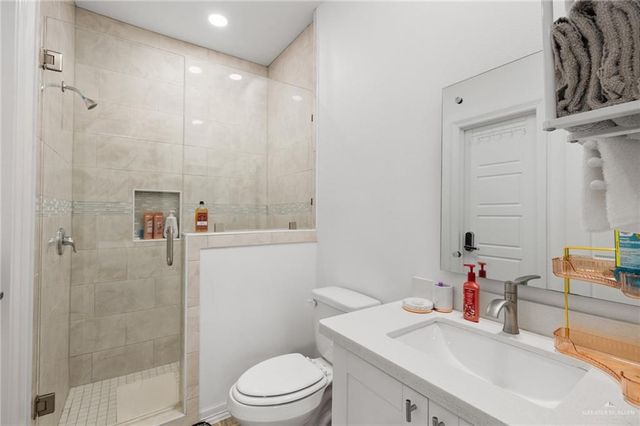 1918 Meadow Way Drive, Mission, TX 78572