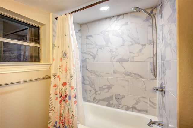 1101 Redoak Drive, West Tawakoni, TX 75474