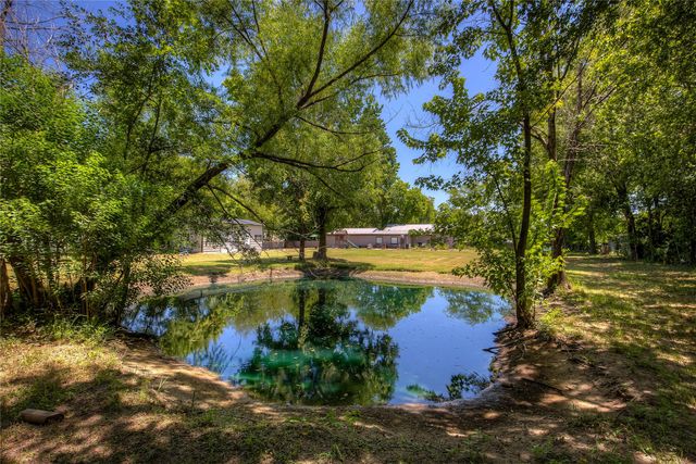 1101 Redoak Drive, West Tawakoni, TX 75474