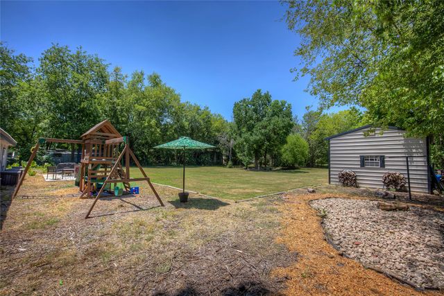 1101 Redoak Drive, West Tawakoni, TX 75474