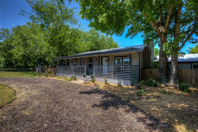 1101 Redoak Drive, West Tawakoni, TX 75474