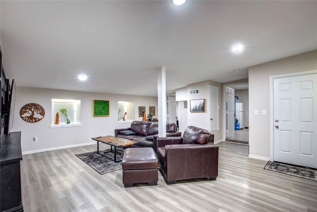 1101 Redoak Drive, West Tawakoni, TX 75474