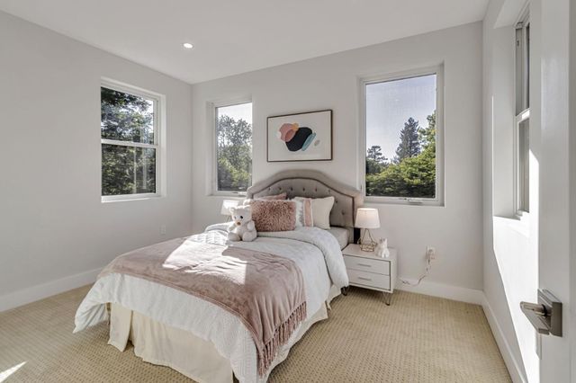 1066 Larch Avenue, Moraga, CA 94556