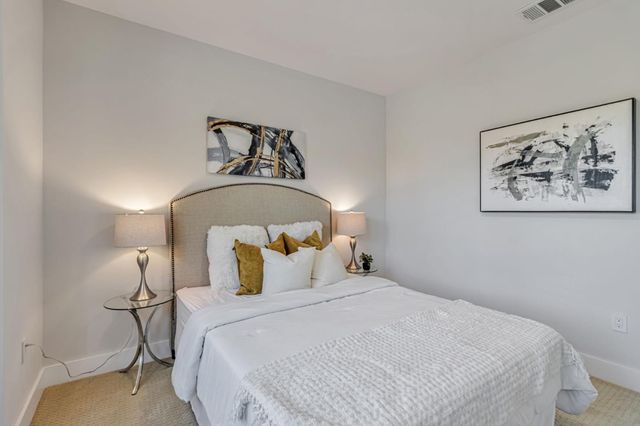 1066 Larch Avenue, Moraga, CA 94556