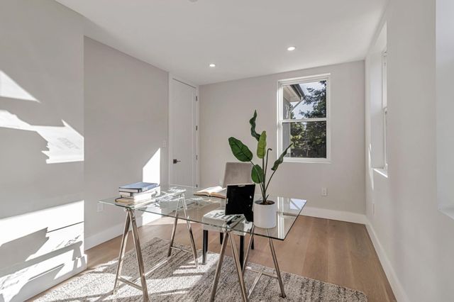 1066 Larch Avenue, Moraga, CA 94556