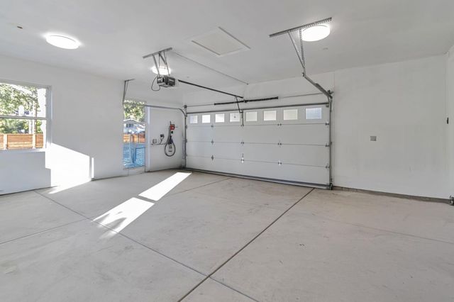1066 Larch Avenue, Moraga, CA 94556