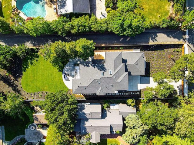 1066 Larch Avenue, Moraga, CA 94556