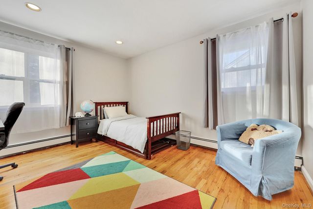 15 Lafayette Drive, Woodmere, NY 11598