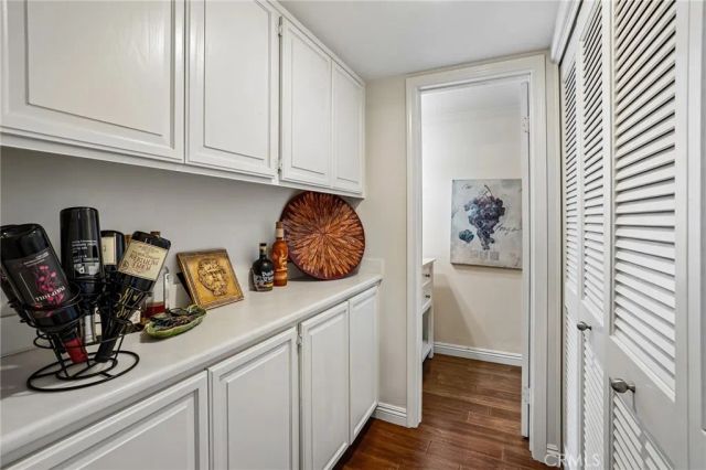27 Tiburon Court, Manhattan Beach, CA 90266