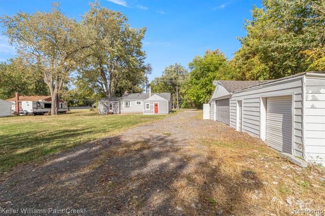 23608 Glenwood Street, Clinton Township, MI 48035