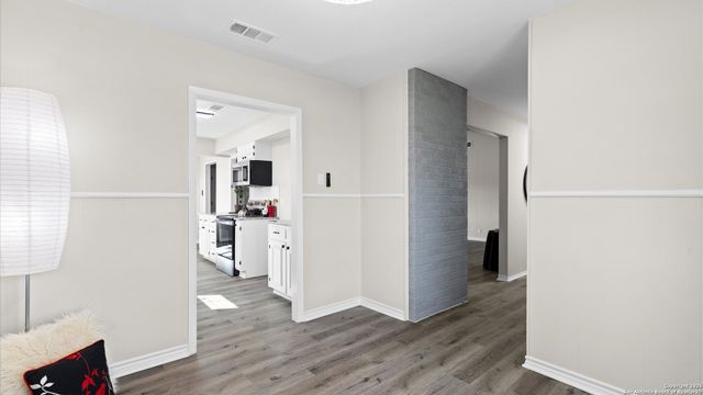 7974 Green Valley, Marion, TX 78124